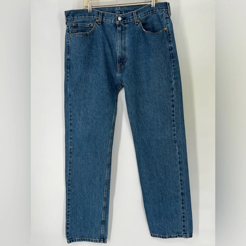 LEVI 505 JEANS VERSATILE STRAIGHT LEG AND CLASSIC STYLE COMFY‎ ROOMY FIT